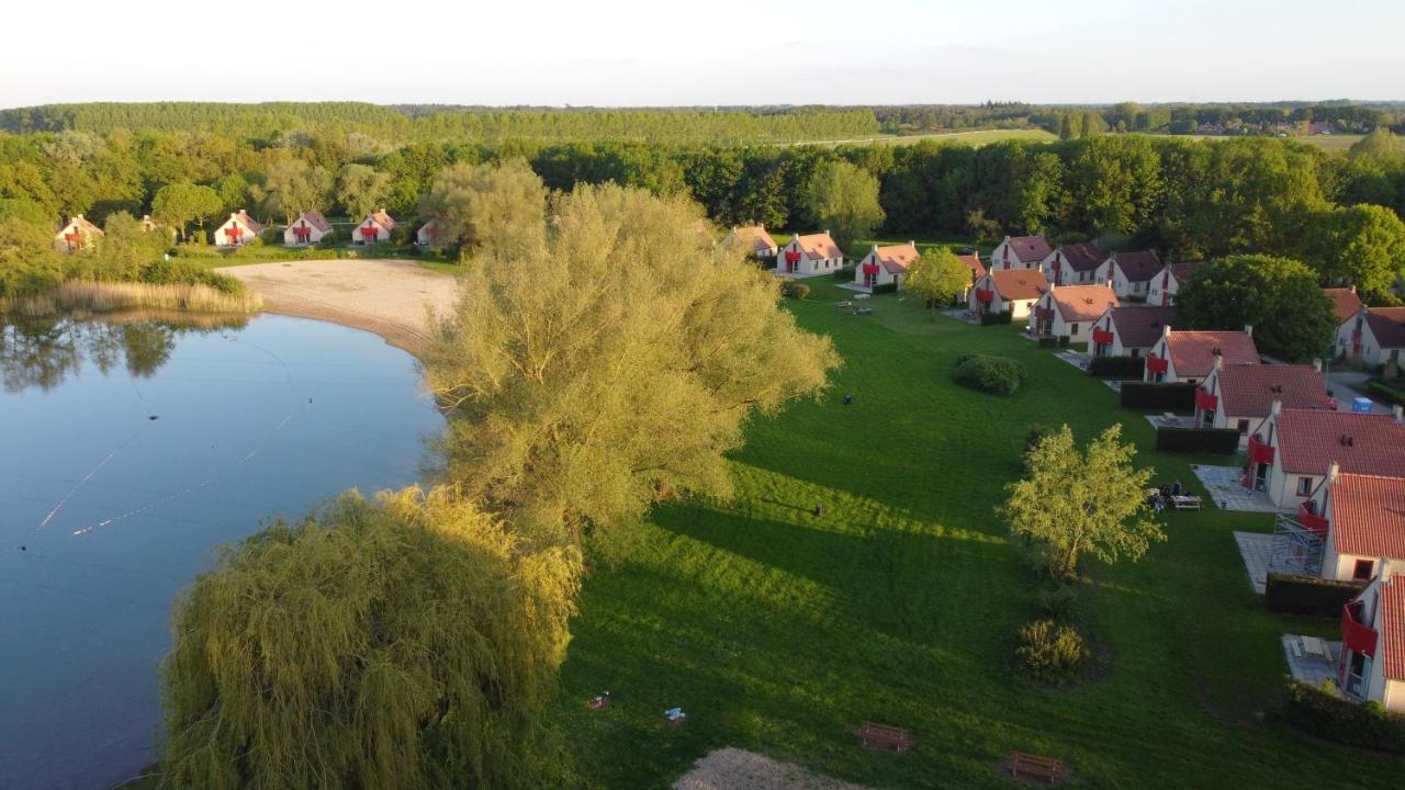Hotel Vakantiepark 'T Broeckhuys Ewijk Exterior foto